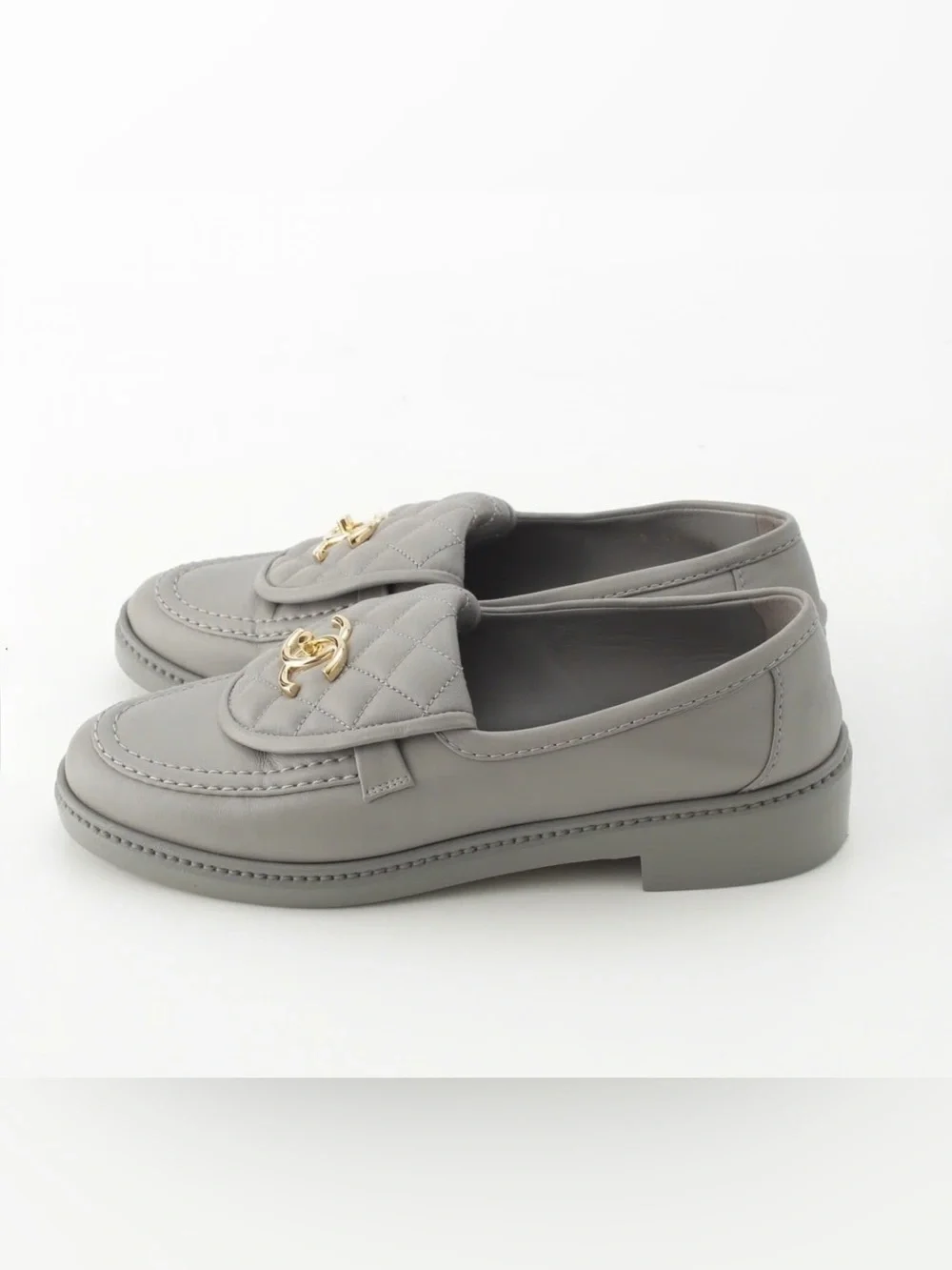 CHANEL Interlocking CC Logo Loafers / Size EU 38 (Rare)